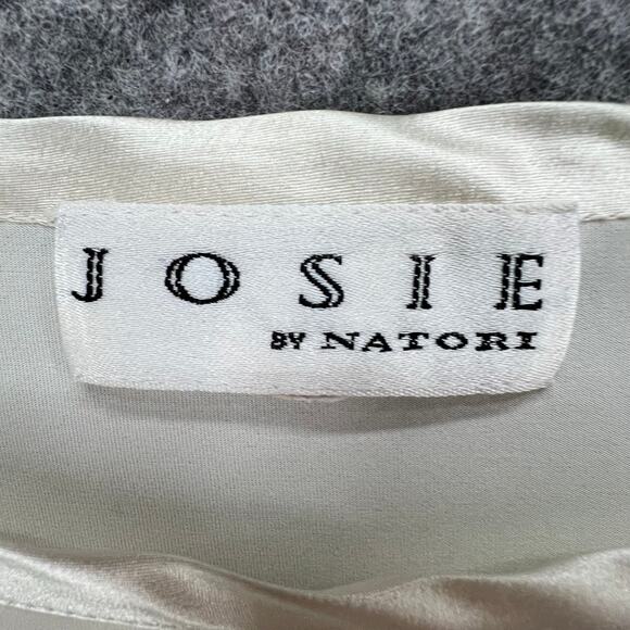 Josie Natori Sleep Shirt Womens M Ivory Side Slit Lightweight Comfort Nightgown - Picture 10 of 13